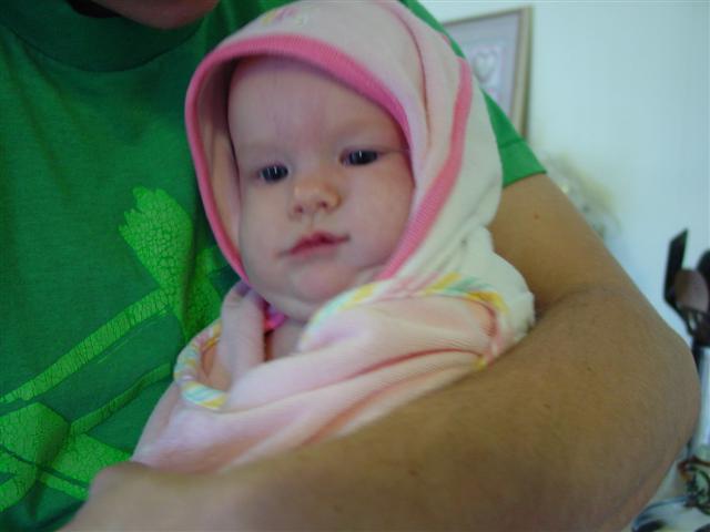 anna-4-months-033-small.jpg