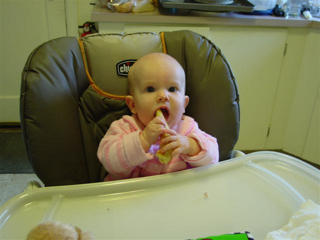 anna-5-months-015-small.jpg