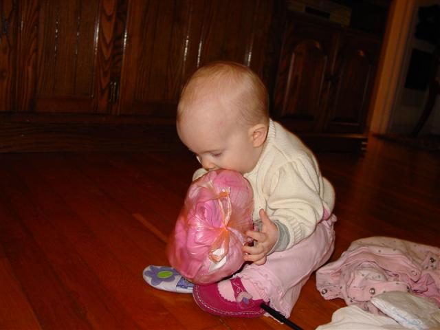 anna-9-months-007-small.jpg