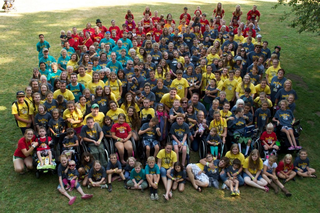 Yellow shirts are buddies, Gray shirts are campers, Red and turquoise shirts are servants, aka leadership and help.